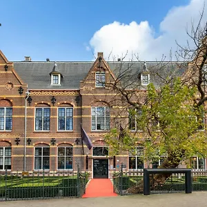 Hotel The College